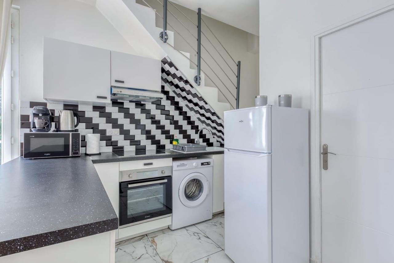 Joli Appartement De Vacances エクアン エクステリア 写真