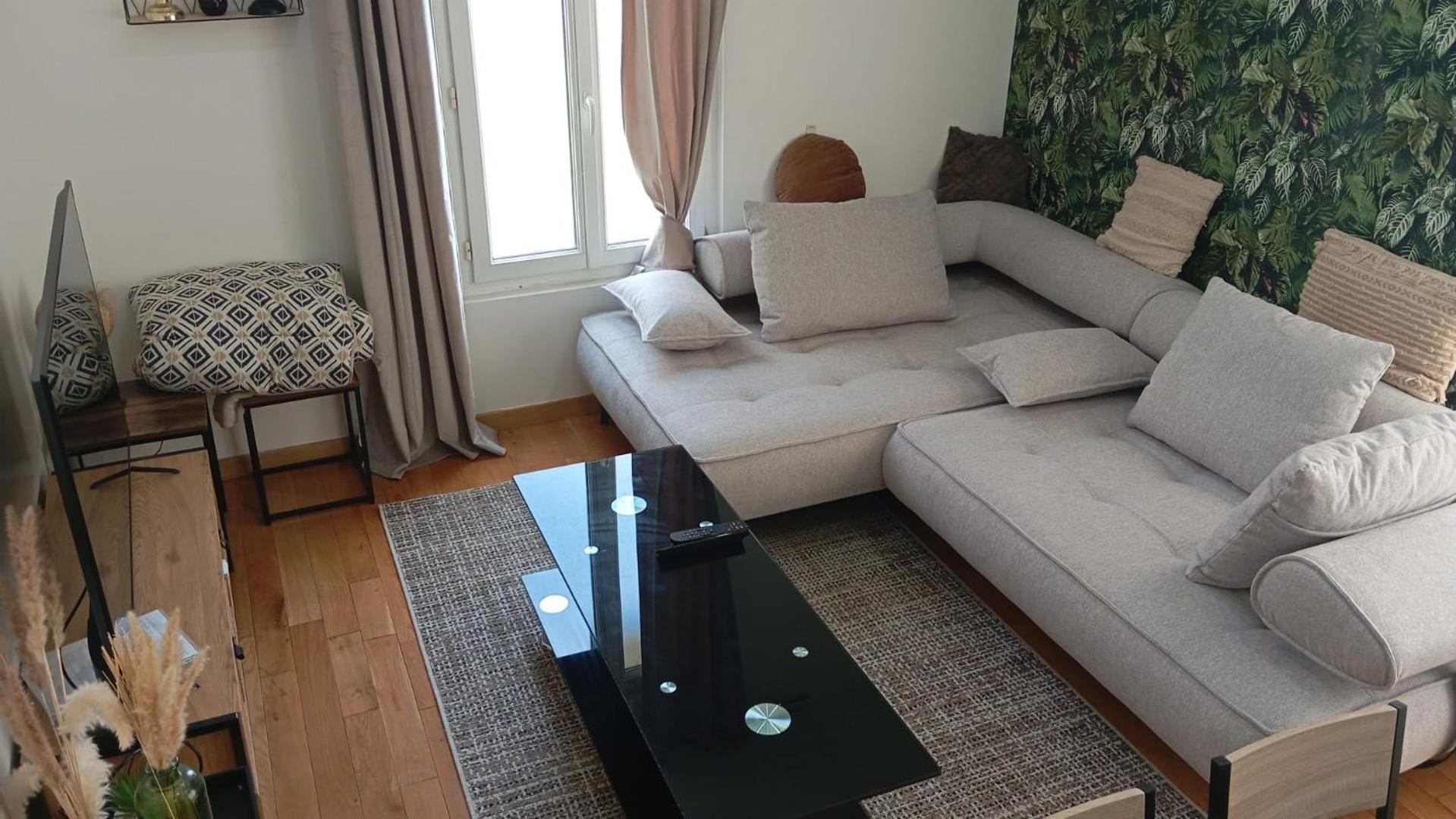 Joli Appartement De Vacances エクアン エクステリア 写真