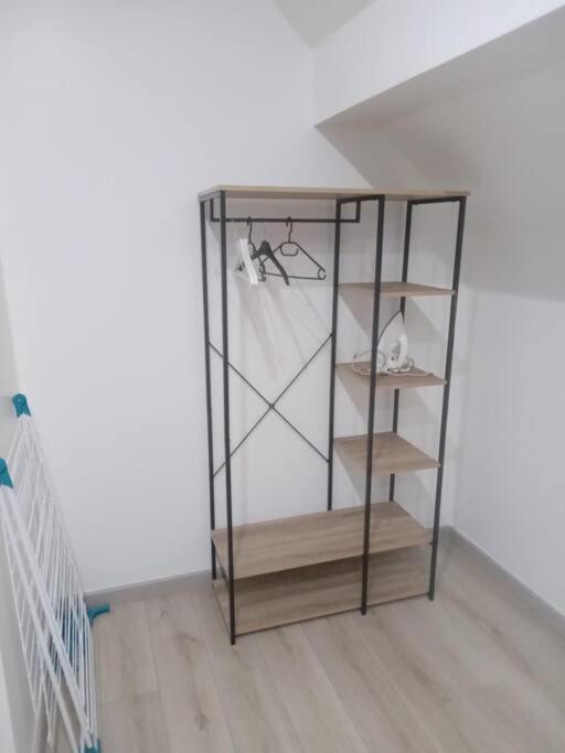 Joli Appartement De Vacances エクアン エクステリア 写真