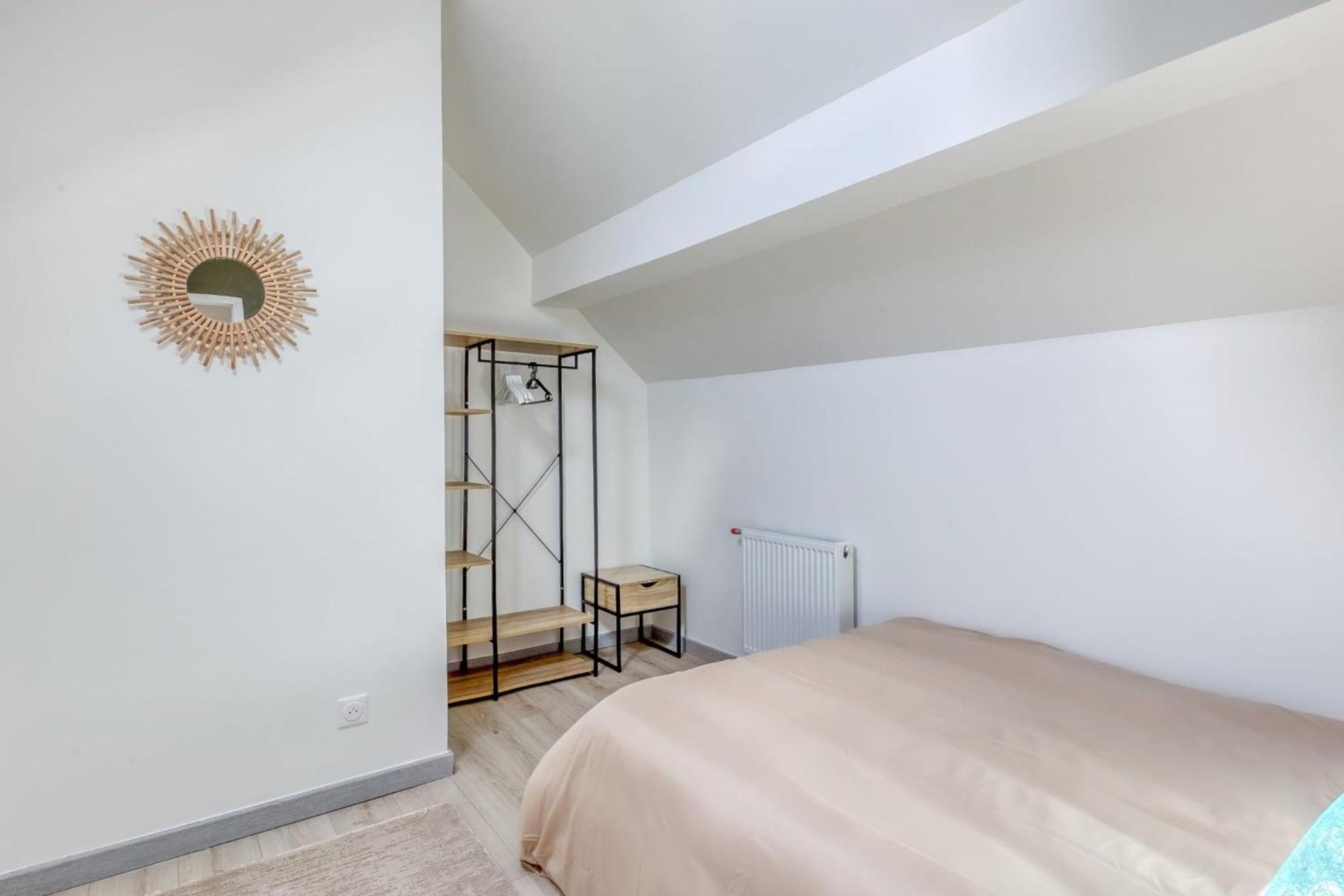 Joli Appartement De Vacances エクアン エクステリア 写真