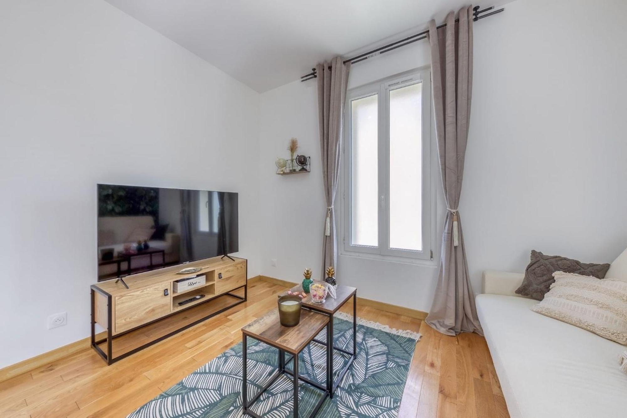 Joli Appartement De Vacances エクアン エクステリア 写真